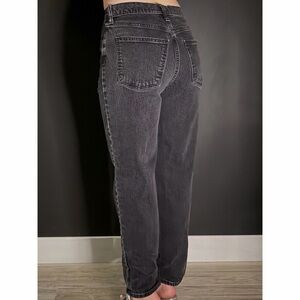 High-Rise Straight Leg Jeans in Washed Black